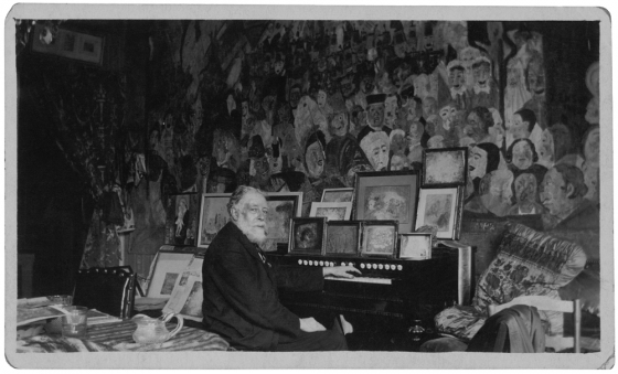 Ensor aan zijn harmonium, 13 april 1925, Mu.ZEE, Oostende, Fonds Xavier Tricot